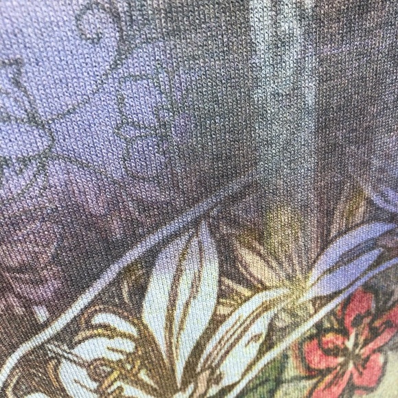 Button sweater, short sleeve gently used - Picture 5 of 5